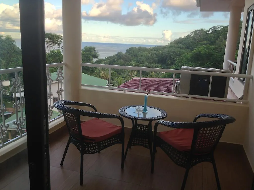 Guest house Charlotte Villa Takamaka